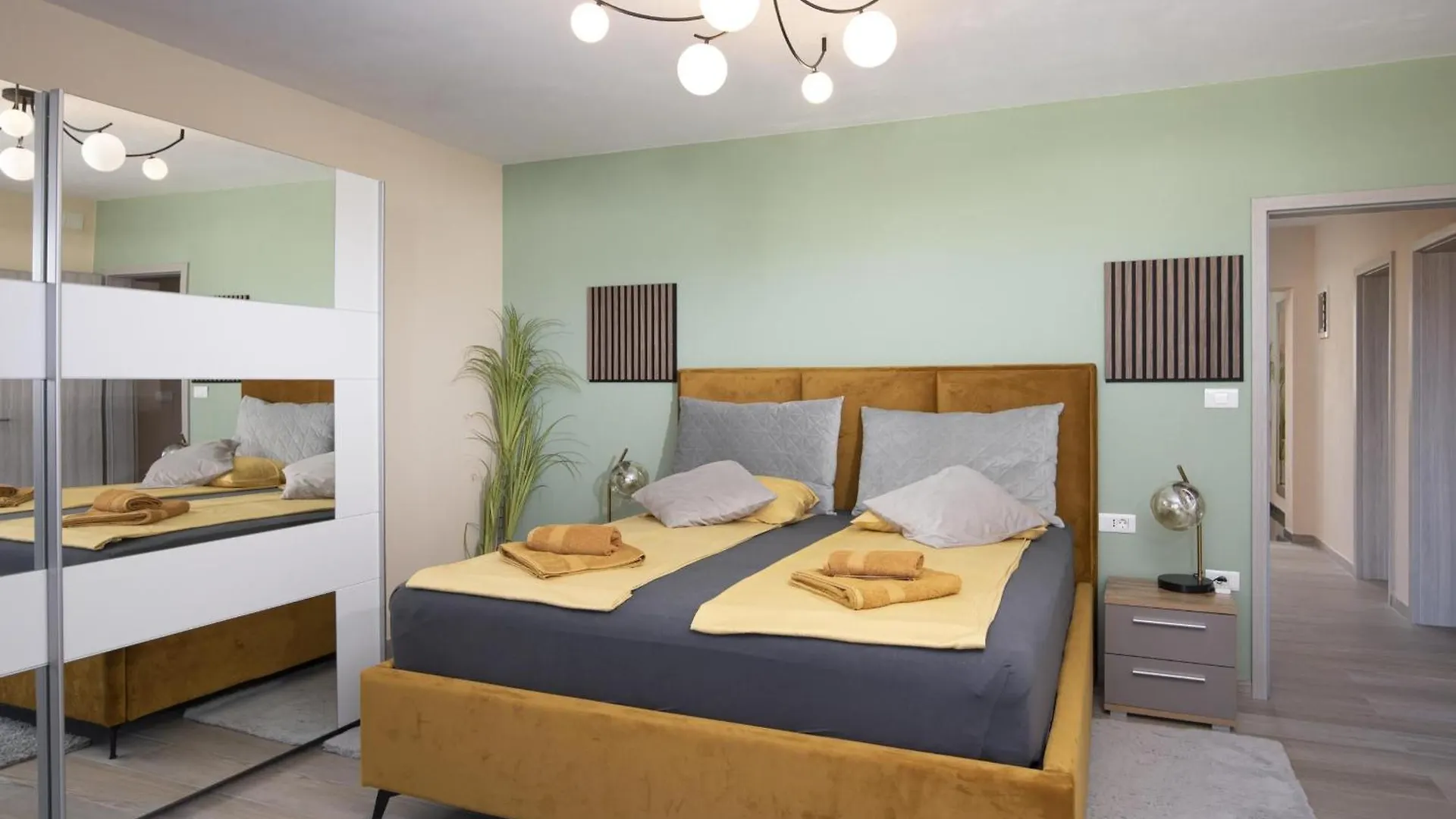 別荘 5 Schlafzimmer Villa Eminentia Mit Meerblick Ližnjan クロアチア